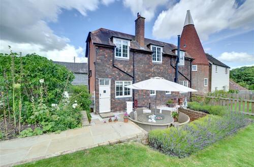 Last Minute Cottages - The Coach House