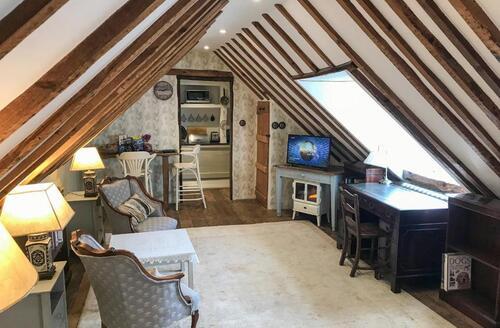 Last Minute Cottages - Old Rectory Loft