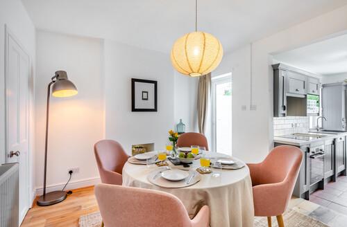 Last Minute Cottages - Waves End - Whitstable