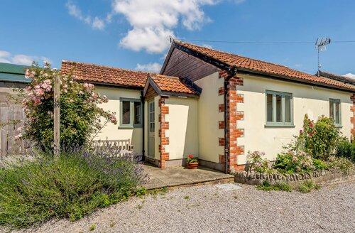 Last Minute Cottages - 2 Bed Cottage in Shaftesbury