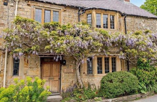 Last Minute Cottages - 3 Bed Cottage in Beaminster