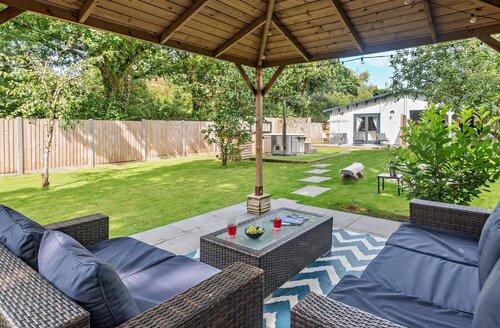 Last Minute Cottages - 2 Bed Cottage in Hambledon