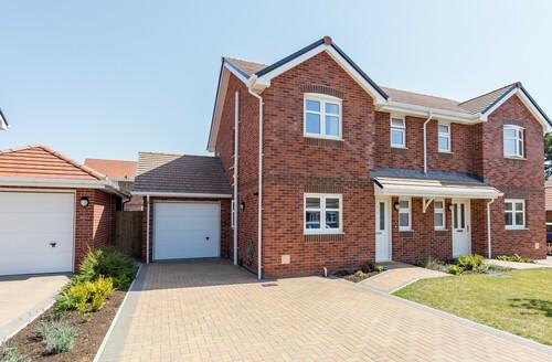 Last Minute Cottages - The Meadows