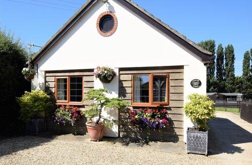 Last Minute Cottages - 1 Bed Cottage in Bradford-on-Avon