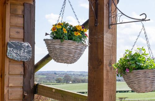 Last Minute Cottages - Swift