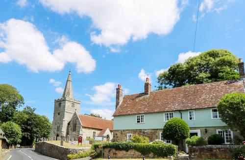 Last Minute Cottages - West View