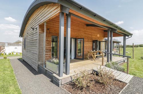 Last Minute Cottages - Primrose