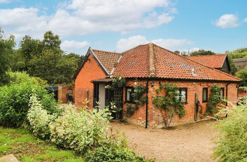 Last Minute Cottages - Lowbrook Cottage