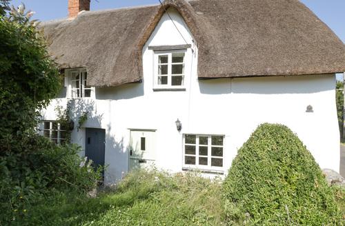 Last Minute Cottages - 1 Old Thatch