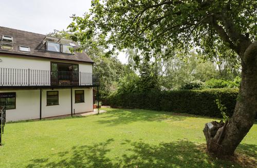 Last Minute Cottages - Hillcroft