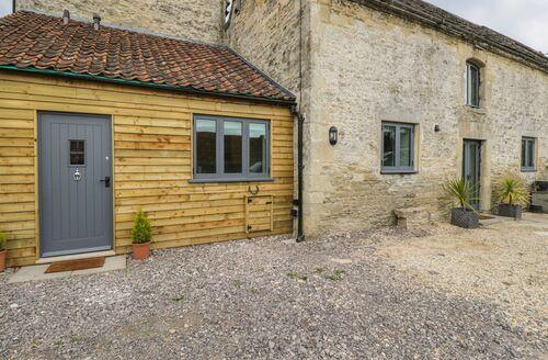 Last Minute Cottages - Chequers Barn