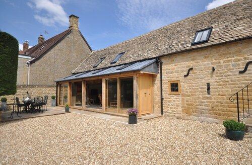 Last Minute Cottages - 2 Bed Cottage in Broadway